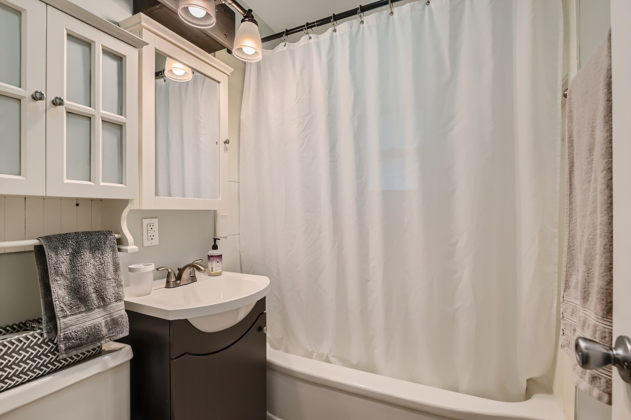 Bathroom - 1309 Jamaica St