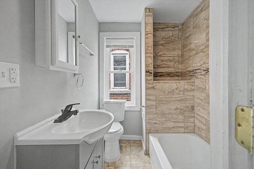 Building Photo - 203 N DuPont St