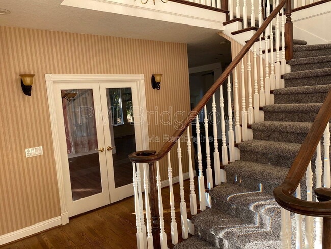 Building Photo - 12805 SE Spring Mountain Dr