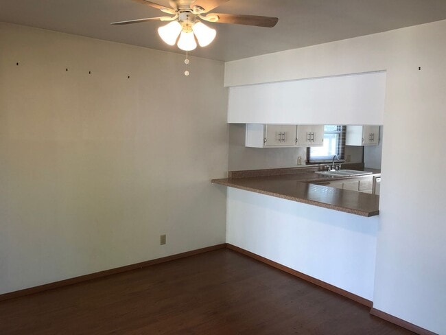 Building Photo - Single Family Home