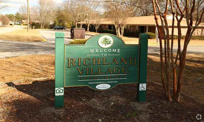 Building Photo - Richland Village