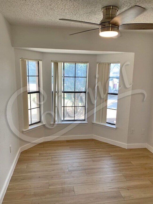 Building Photo - 709 Beaver Trail