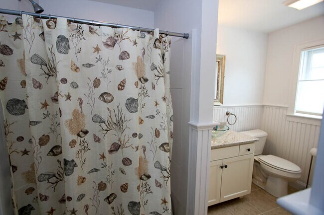 Building Photo - 177 A N Shore Blvd