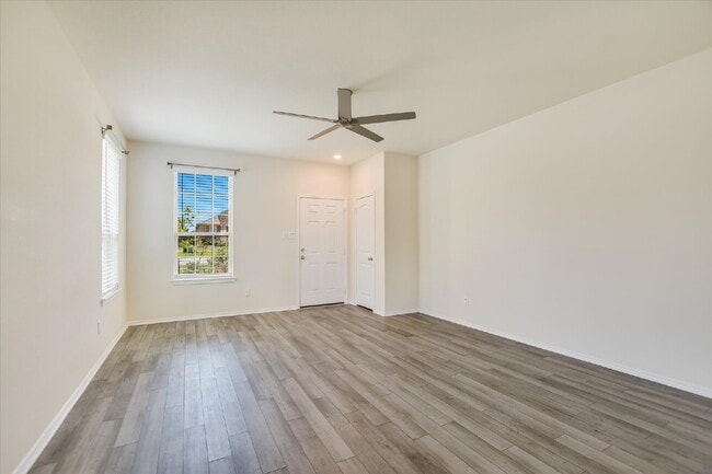 Building Photo - 216 The Duke Dr