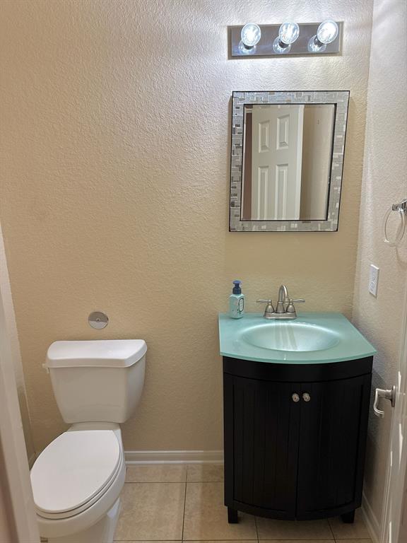 Building Photo - 3942 Calgary Cir