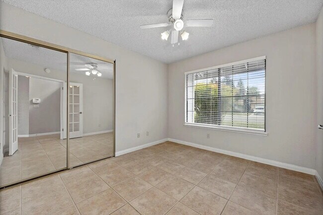 Building Photo - Beautiful 3 Bedroom, 2 Bathroom Home with Spacious Yard!