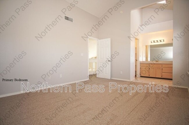Building Photo - 1516 Cherokee Ridge Dr