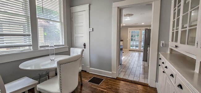 Building Photo - 1389 Agnes Pl