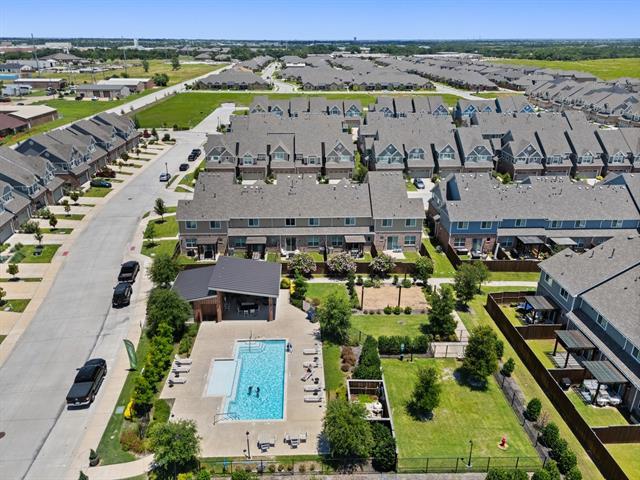 Building Photo - 3008 Grandview Dr
