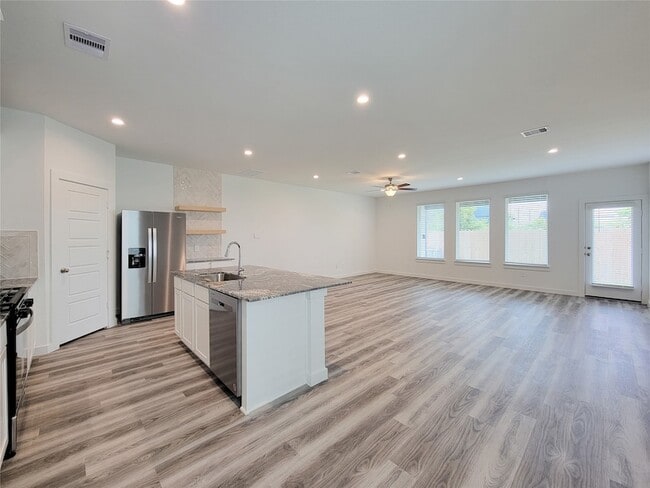Building Photo - 13444 Sombrero Cay Dr