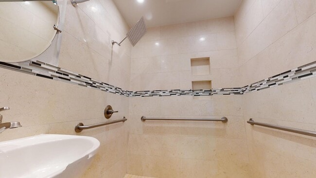 Building Photo - 185 Naglee Ave