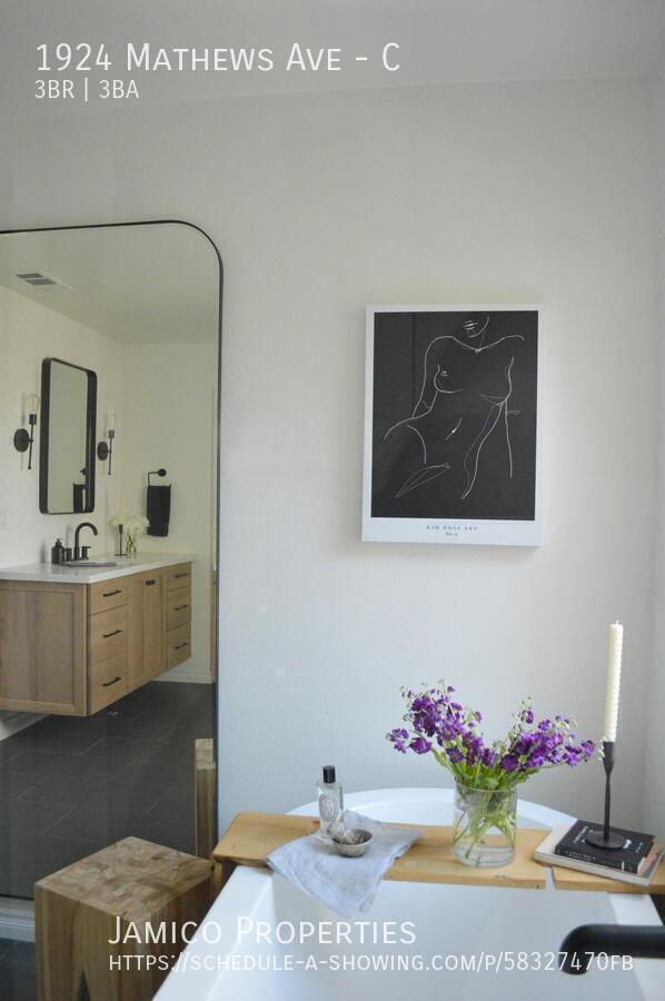 Building Photo - 1924 Mathews Ave