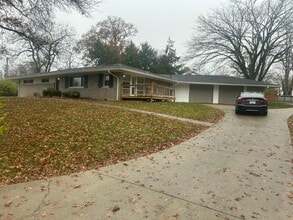 Building Photo - 104 Colby Hls Dr