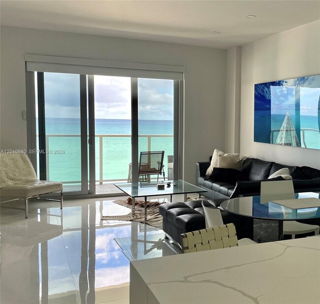 Building Photo - 5701 Collins Ave