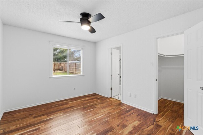 Building Photo - 1917 Nevada St