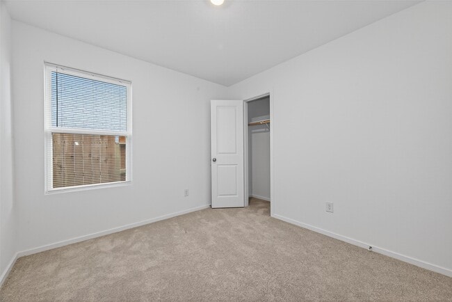 Building Photo - 3081 Majestic Sunrise Dr