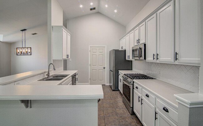 Building Photo - 3408 Campanella Dr