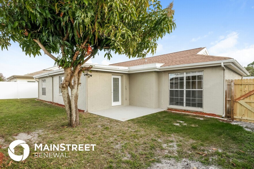 Building Photo - 4301 Straits Ln