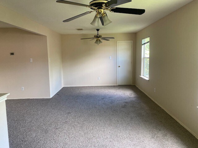 Building Photo - 1938 Courtside Pl Dr