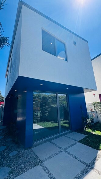 Building Photo - 12527 Wagner St