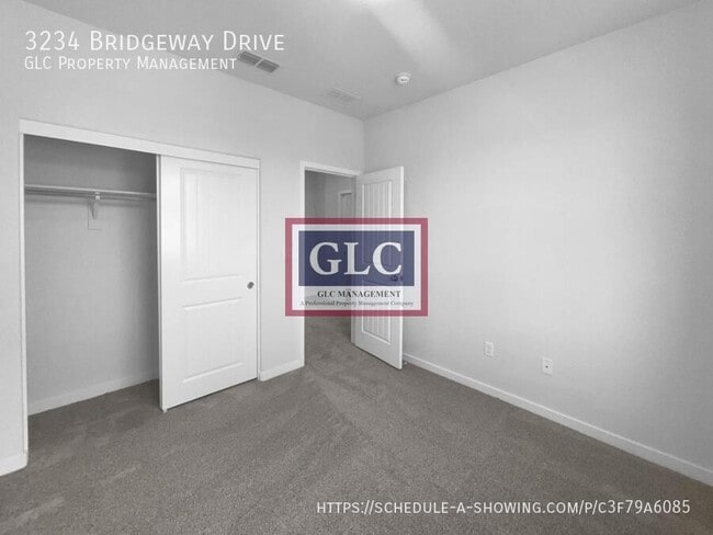 Building Photo - 3234 Bridgeway Dr