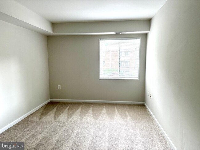 Building Photo - 1520 Northgate Square