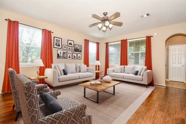 Building Photo - 2135 Waterford Park St