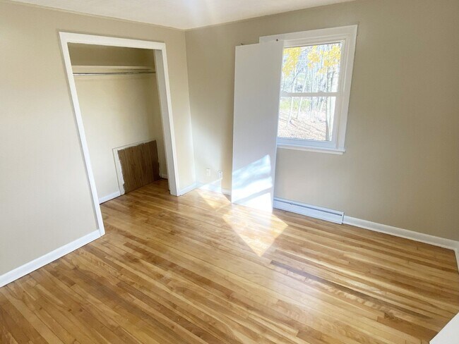 Building Photo - 4-Bedroom, 1 Bath Home on Wooded Lot near Aspirus Hospital