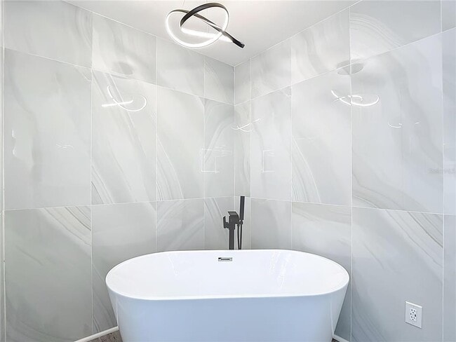 Building Photo - 620 N Barfield Dr