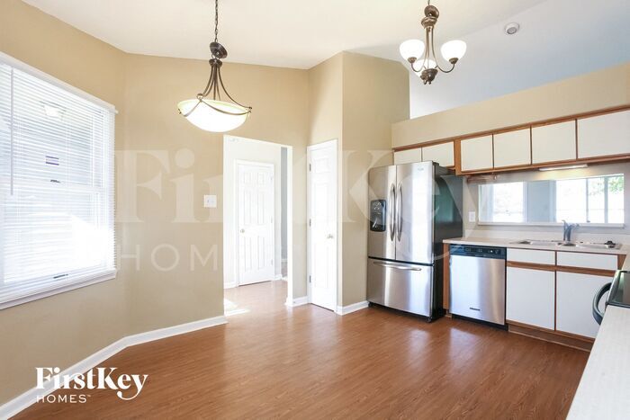 Building Photo - 8548 Appleby Ln