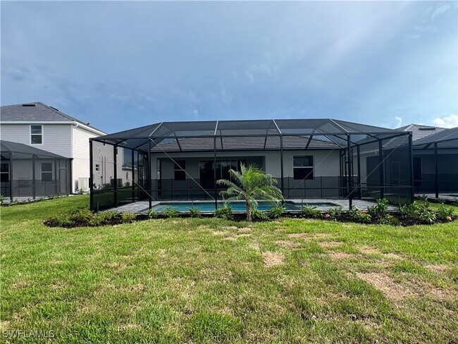 Building Photo - 2357 Avocado Ln