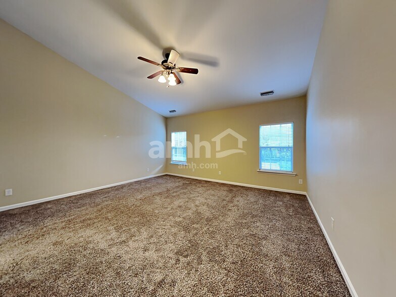 Building Photo - 1700 Johste Ct