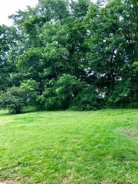 Building Photo - 3 Beckett St