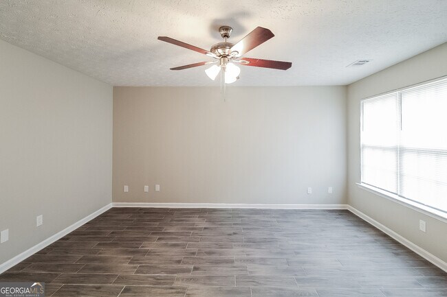 Building Photo - 6793 Creeks Edge Ct