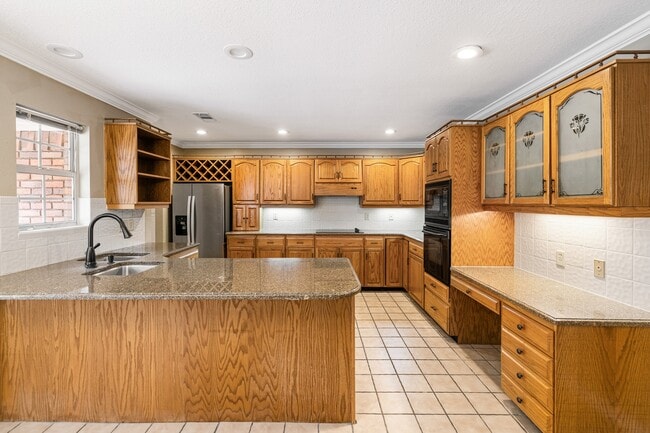 Building Photo - 1300 Windward Cir