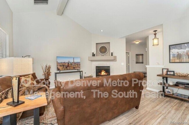 Building Photo - 8309 S Independence Cir