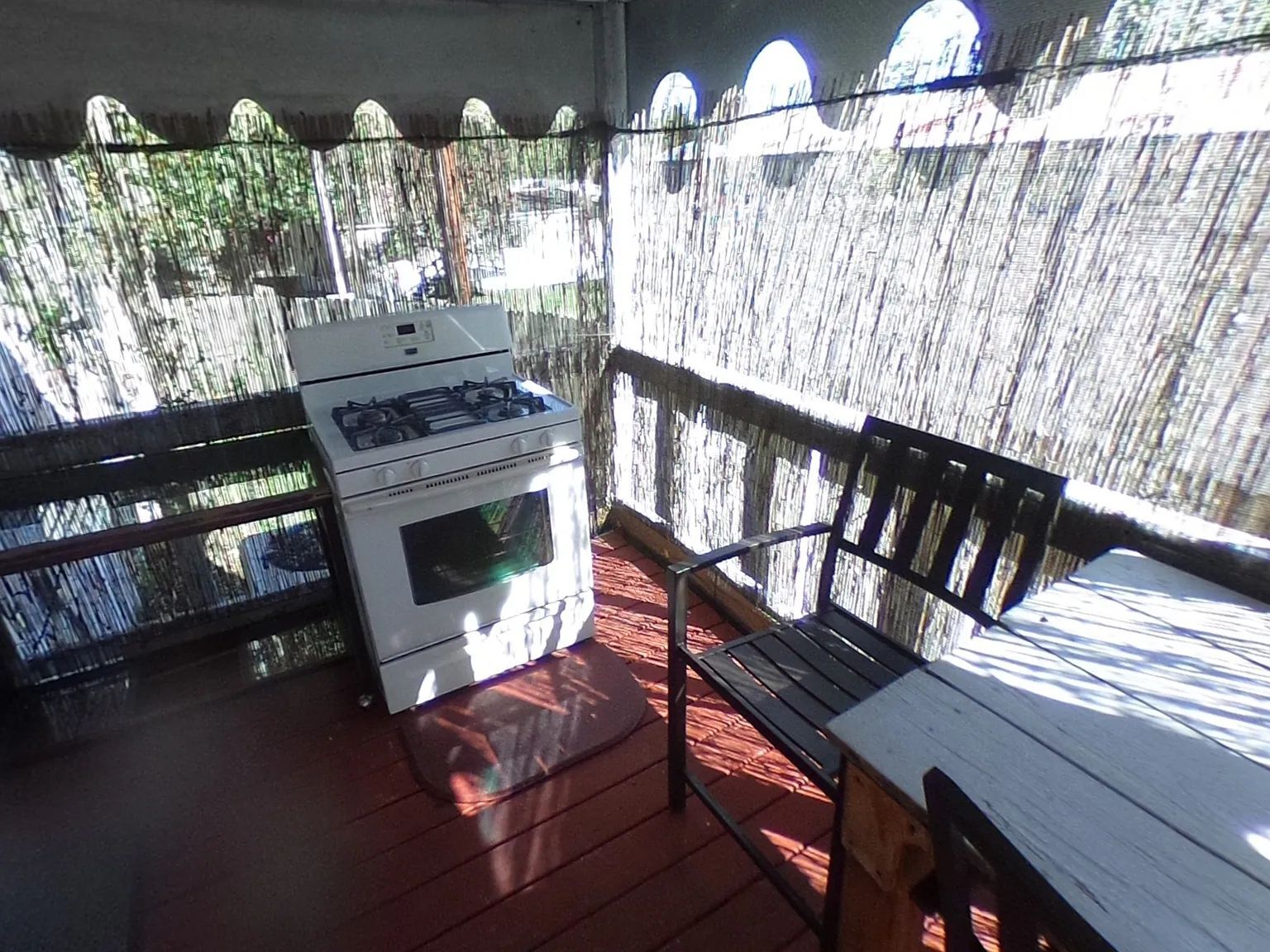 Building Photo - 204 Royal St