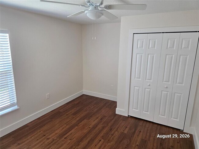Building Photo - 834 Amidon St