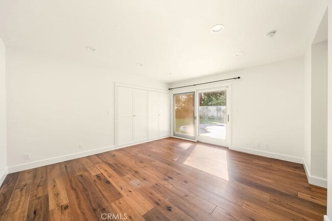 Building Photo - 2646 Basswood St