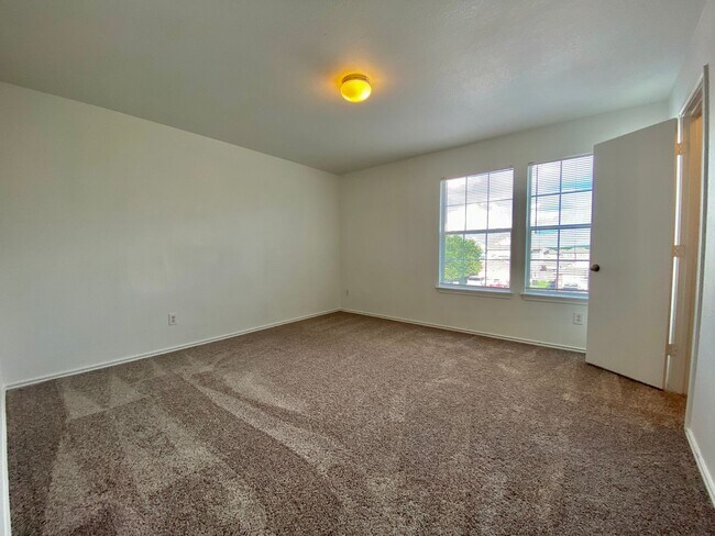 Building Photo - 6608 Ferrystone Pass