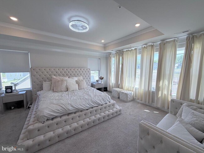 Building Photo - 2835 Bridgewater Dr