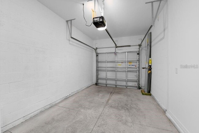 Building Photo - 15148 Cuzcorro Ct