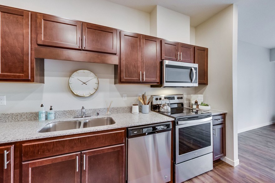 EastGate Apartments 1217 Eastgate Dr Rochester MN 55904 Apartment