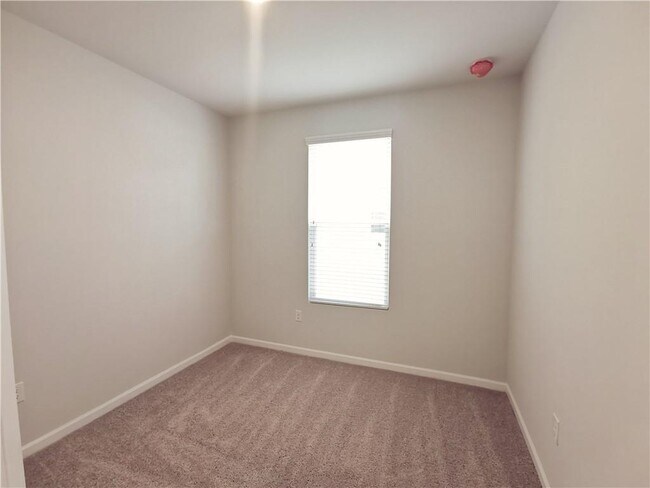 Building Photo - 154 Green Love Ln