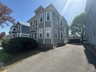 Building Photo - 165 Beech St