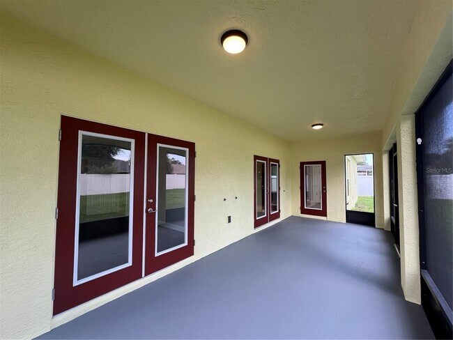 Building Photo - 13 Winchester Pl