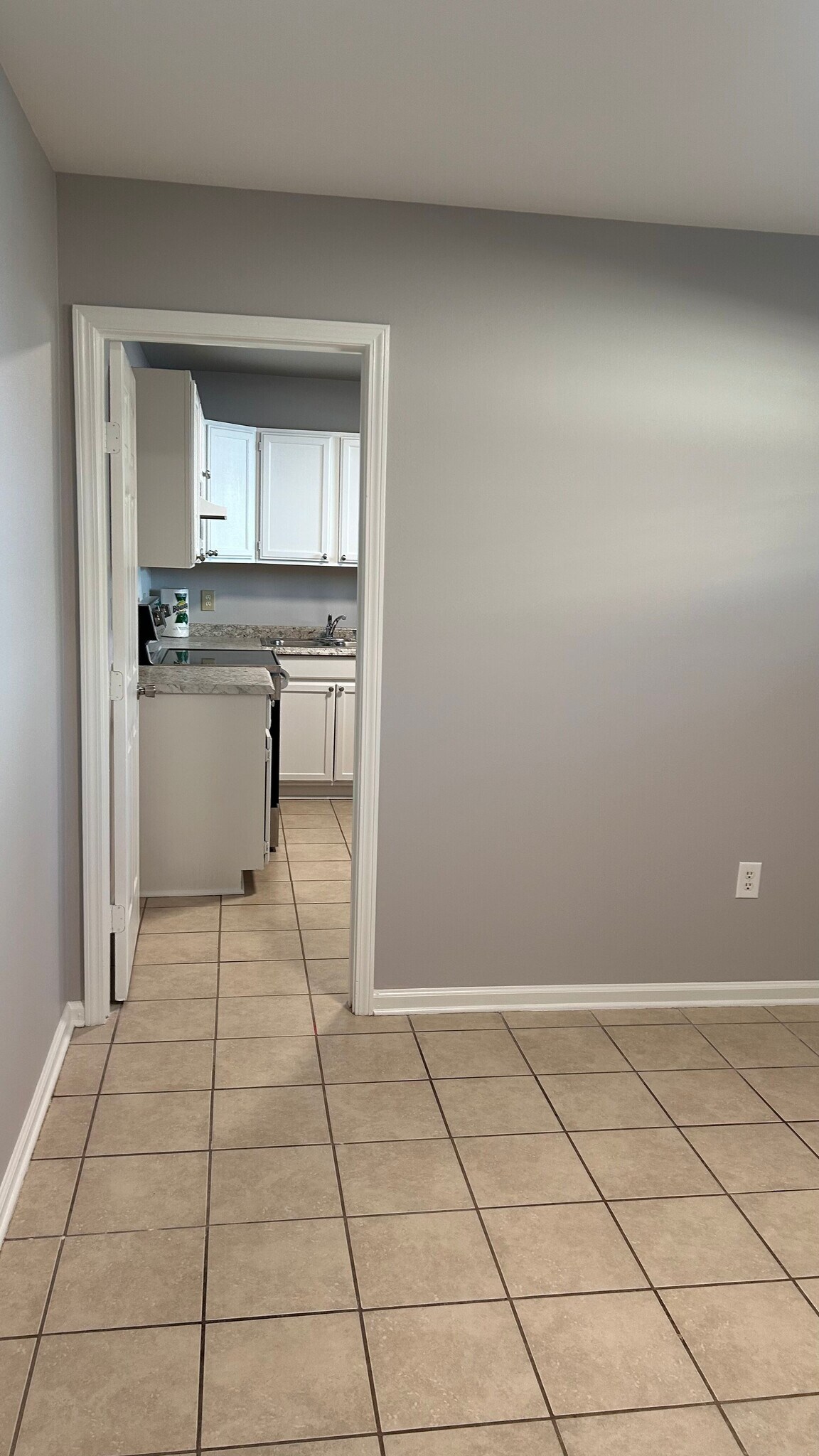 Building Photo - 2523 Law St