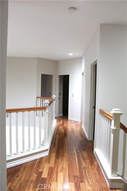 Building Photo - 7666 Park Bay Dr