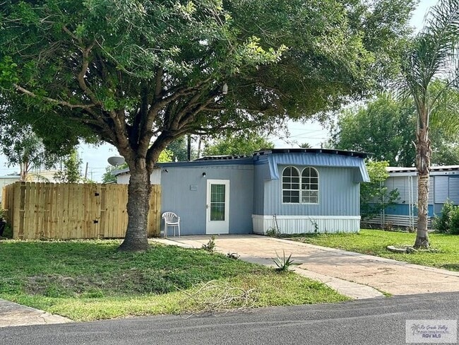 Building Photo - 15702 Orange Dr