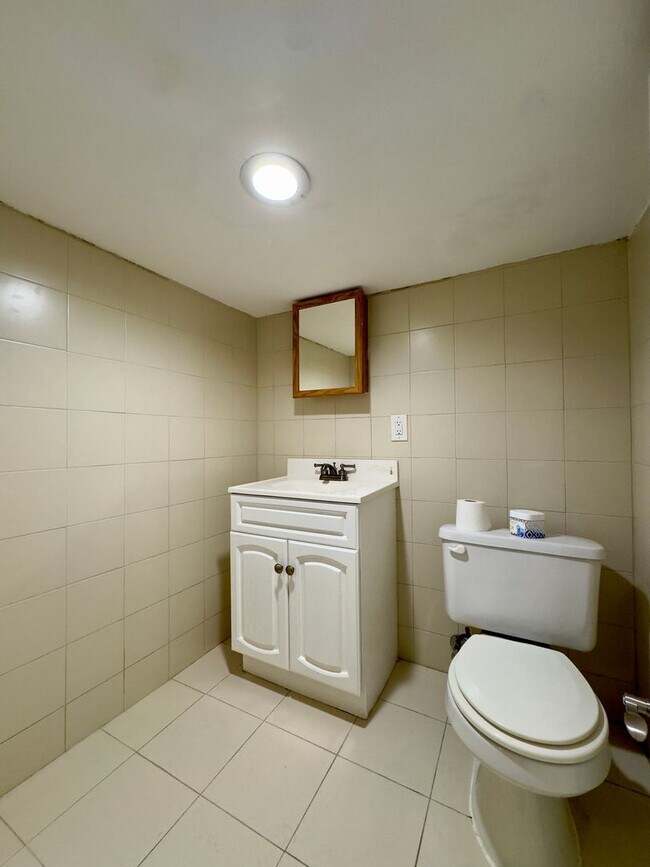 Building Photo - Charming 3 Bedroom/2.5 Bathroom Townhome in Greektown, MD!